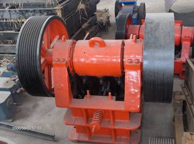 PE150×250顎式破碎機